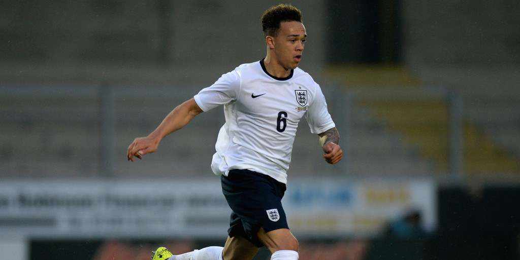 Facey pens new deal