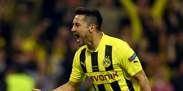 Manchester City in talks with Dortmund midfielder