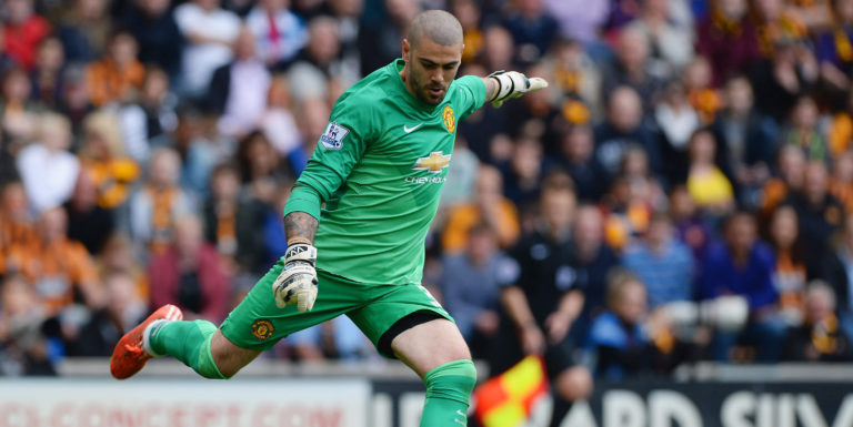 City reportedly interested in Victor Valdes