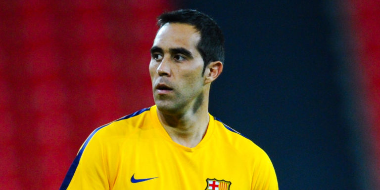 Claudio Bravo signs for Manchester City