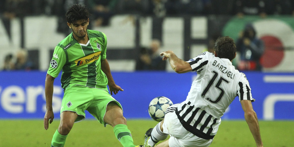 Guardiola faces battle for Dahoud signature