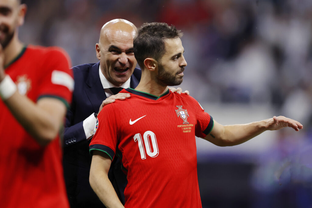 Roberto Martinez reveals what he likes about Manchester City’s ‘intelligent’ Bernardo Silva