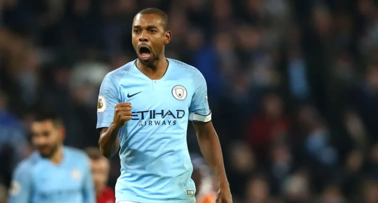 Fernandinho turns back time with Manchester City themed post