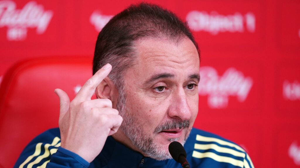 Chris Sutton highlights Vitor Pereira concerns in Manchester City vs Nottingham Forest prediction