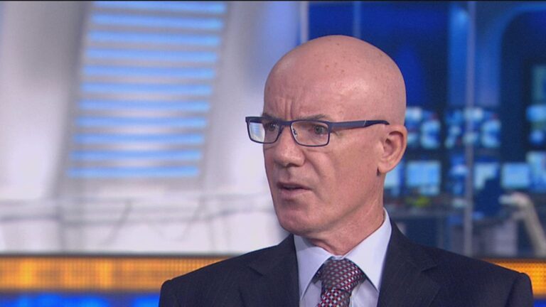Dermot Gallagher unleashes bizarre take on Manchester City penalty appeal involving Rodri