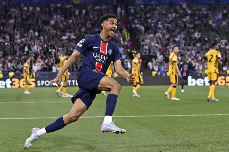 Manchester City monitoring PSG teenager’s situation ahead of potential £60m move