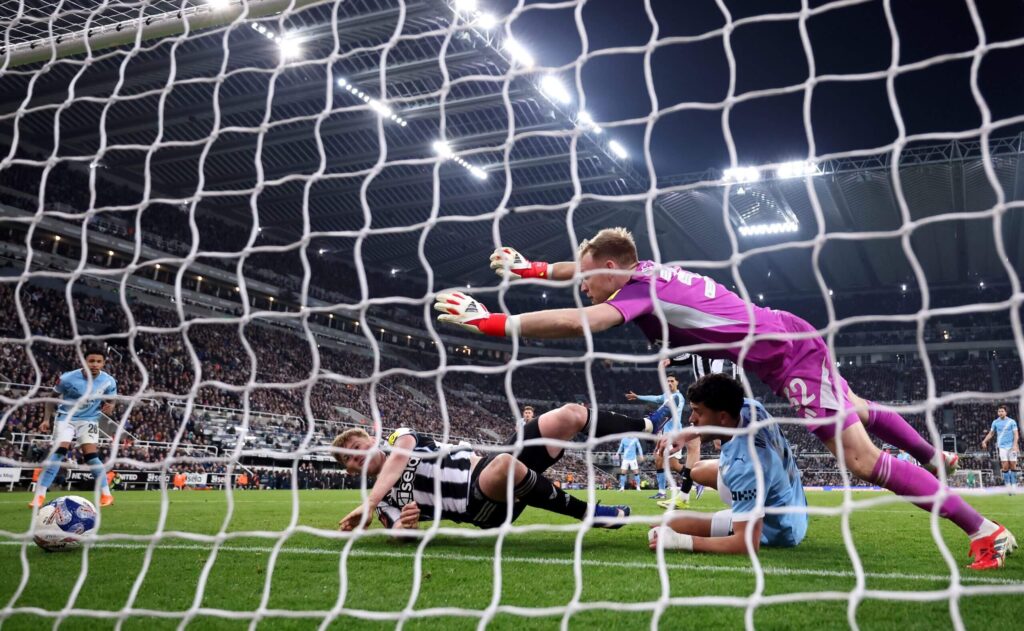 Savinho reels in the praise after ‘incredible’ Manchester City performance