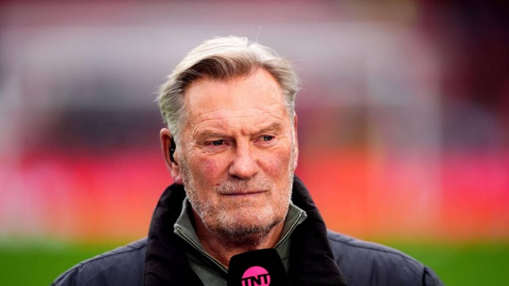 ‘Best in the country’: Glenn Hoddle makes big claim about Manchester City