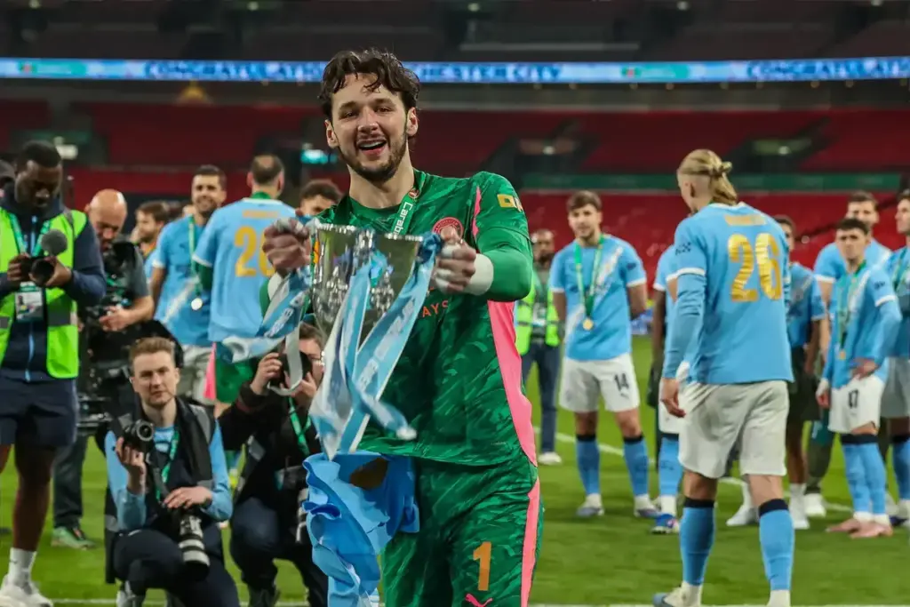 James Trafford praises ‘brilliant’ Manchester City colleagues after impressive Carabao Cup final display