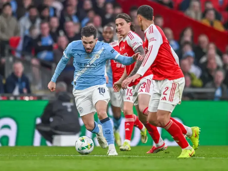 Joleon Lescott names six Manchester City players in combined XI with Arsenal