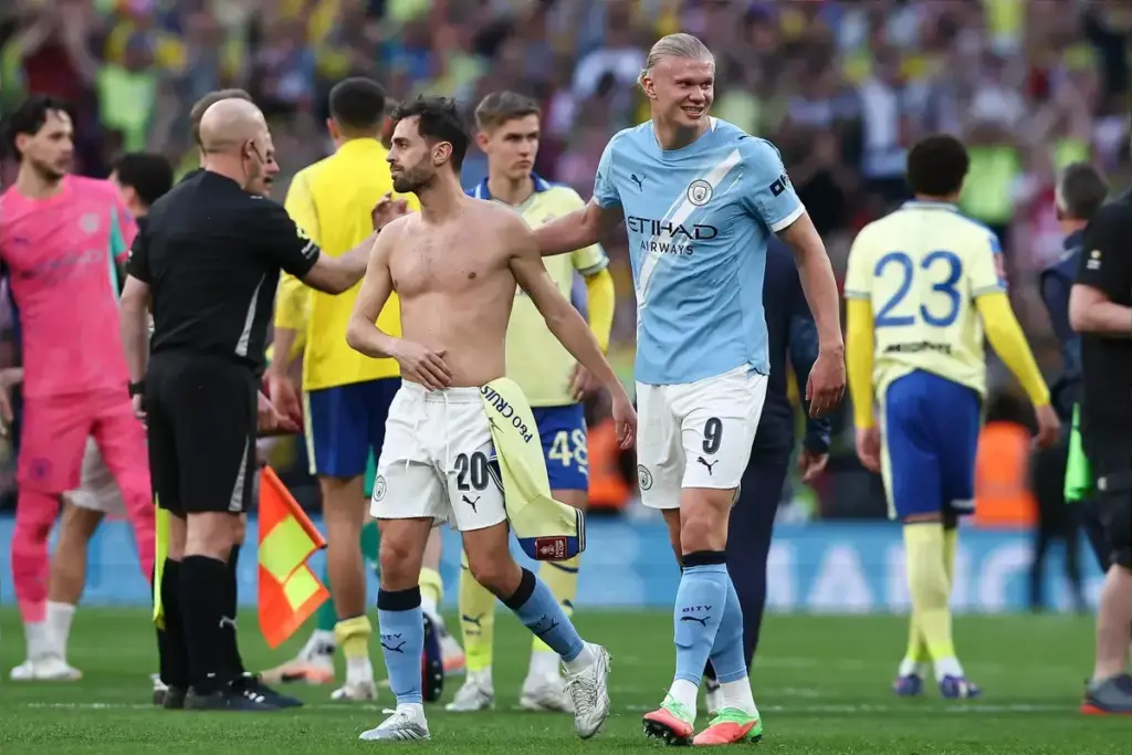 Geoff Shreeves explains why Man City stars do not ‘deserve’ Player of the Year award over Declan Rice and Bruno Fernandes