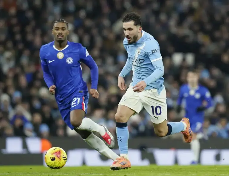 Liam Rosenior says ‘of course’ Chelsea can defeat Manchester City in Premier League