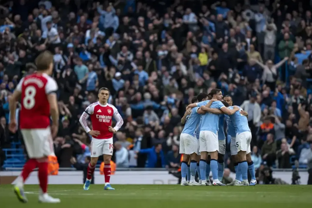 Pundits predict Manchester City to win Premier League after Arsenal victory – except one ex-Red Devil