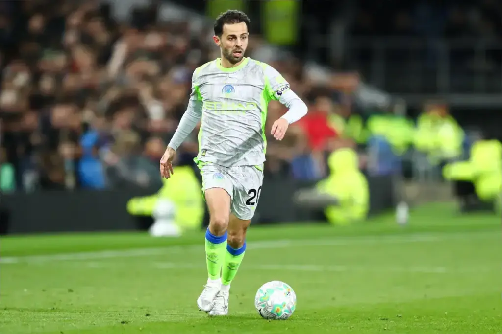 Man City’s Premier League rivals ‘open’ to shock move for Bernardo Silva