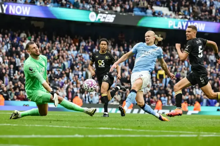 Opta Supercomputer predicts Man City to top Premier League table with Burnley victory