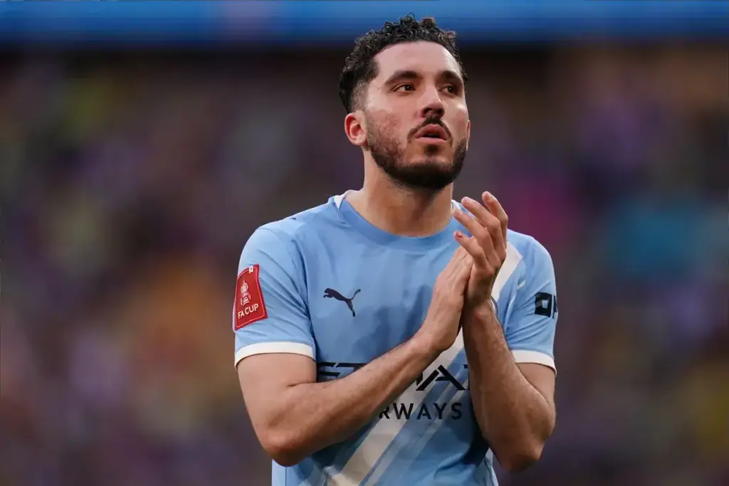 Bruno Fernandes sends clear Rayan Cherki message after Man City impact