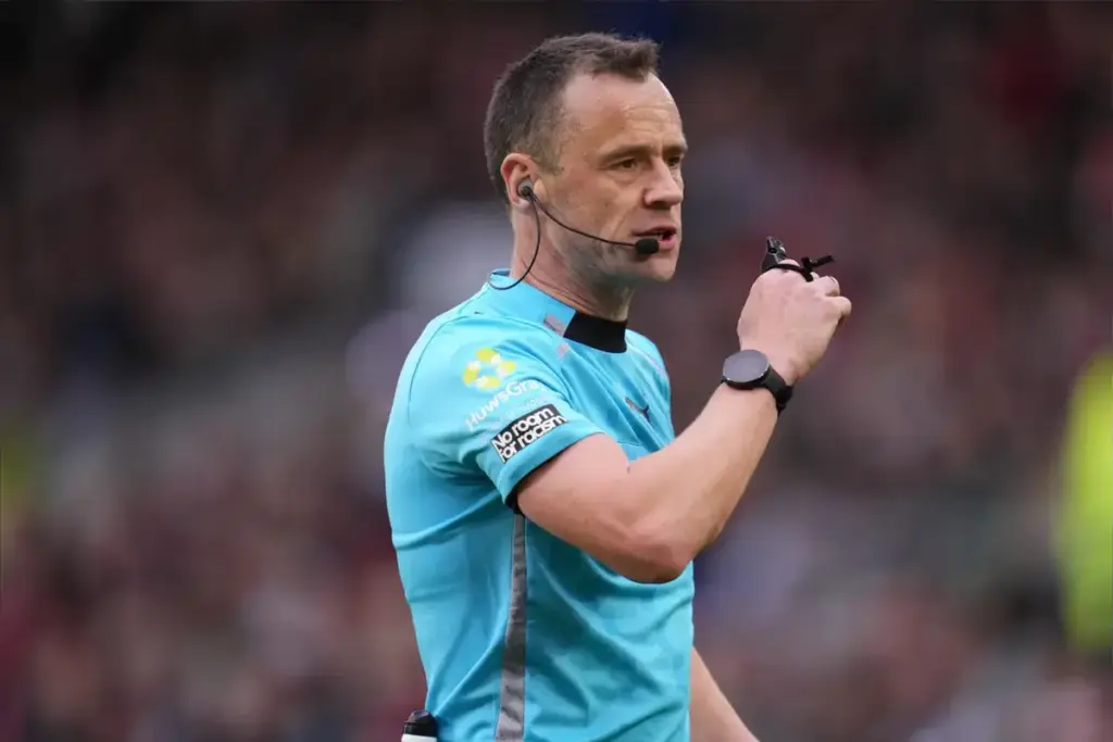 Stuart Attwell’s record refereeing Manchester City fixtures ahead of Crystal Palace match