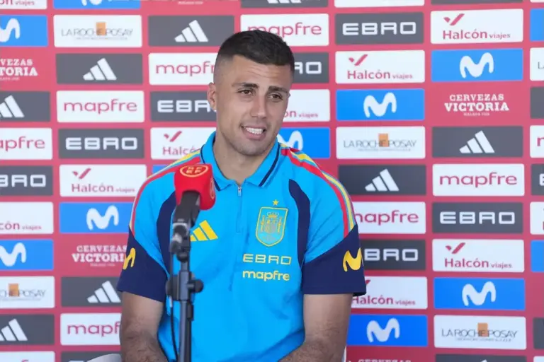 Rodri refuses to rule out Man City exit ahead of World Cup