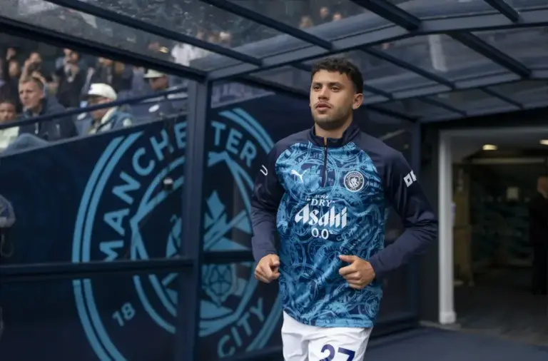 Enzo Maresca wants Man City to sign Chelsea star who can compete with Matheus Nunes