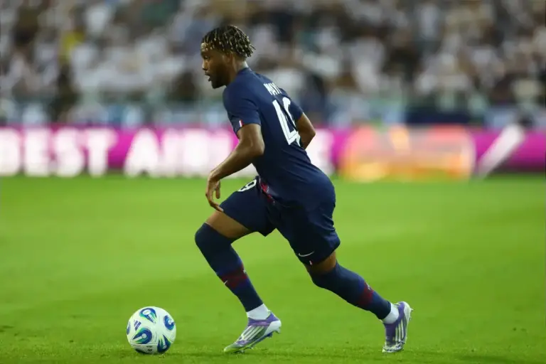 Savinho’s £65m Tottenham exit accelerates as City eye Mbaye replacement