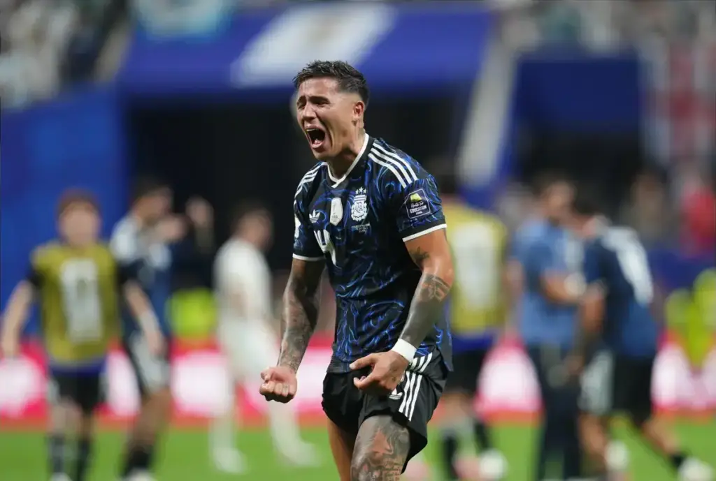 Man City receive fresh Enzo Fernandez update as Chelsea deadline looms