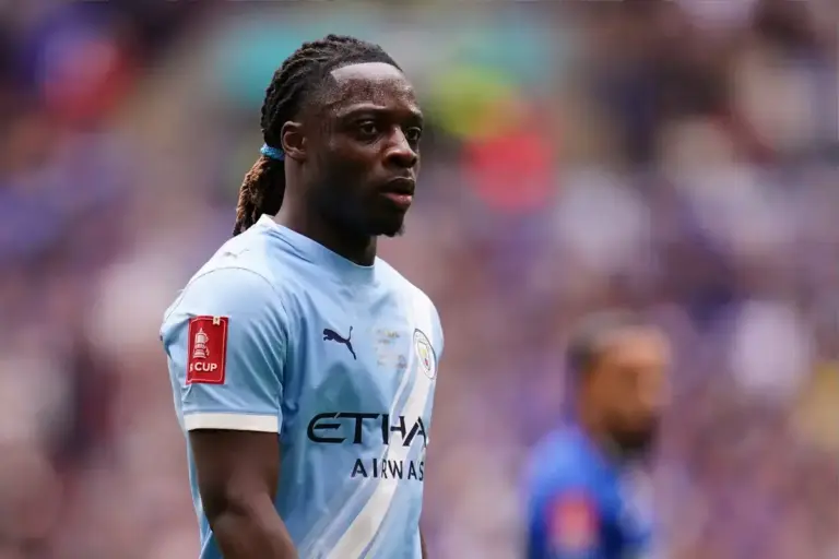 Jeremy Doku signs new Man City contract until 2031