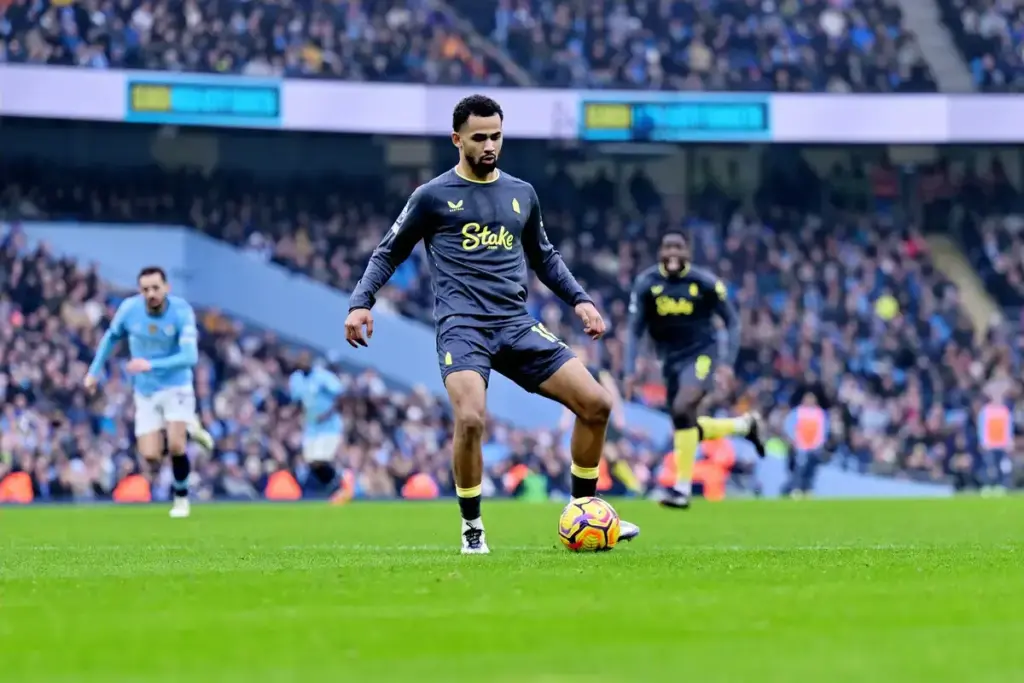 Man City step up Iliman Ndiaye pursuit as £80m offer considered