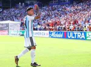 Enzo Fernandez set for Chelsea absence as Man City transfer door stays open