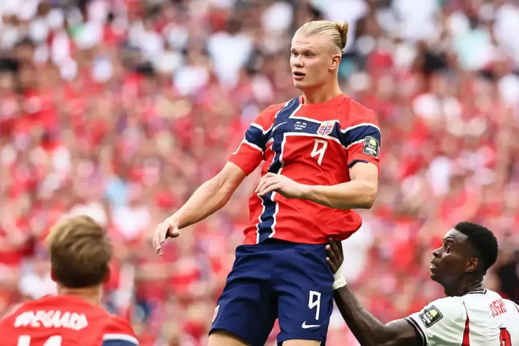 Haaland leads first Man City players into international action