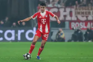 Man City were prepared to pay €100m before midfielder rejected move